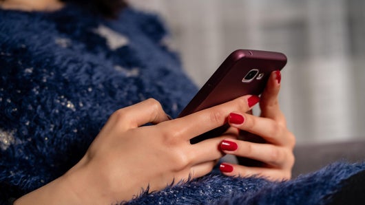 L'horreur de la "sextorsion" : il incitait en ligne des adolescentes à se torturer 
