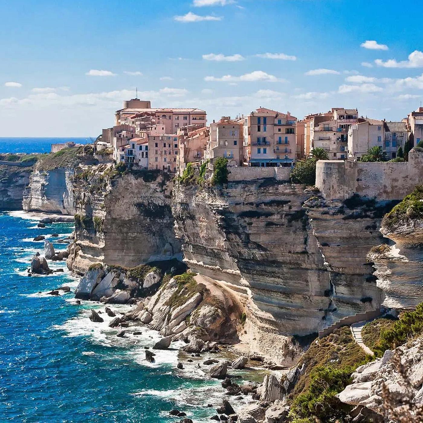 Bonifacio, la forteresse des extrêmes