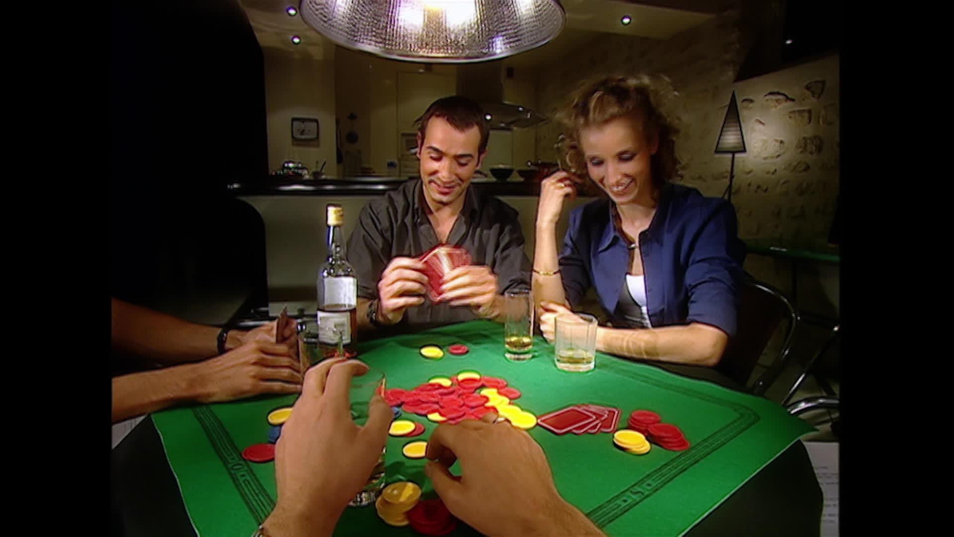 Jouent aux cartes