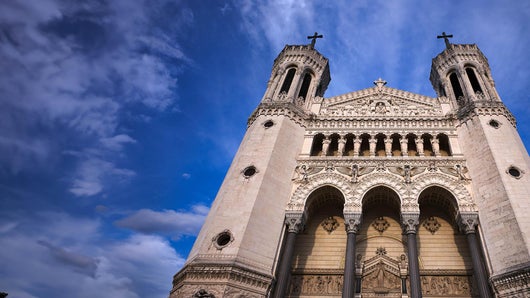 Dans les secrets des monuments de France