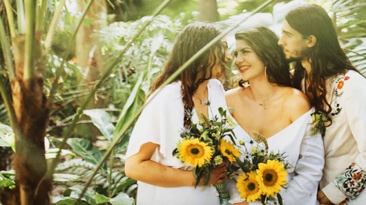 Ils se sont dit oui : le quotidien d'un mariage à trois