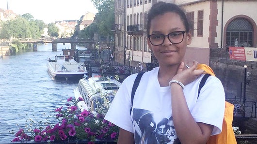 Harcèlement scolaire : elle s'appelait Dinah, 14 ans