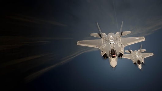 F-35 américain : les secrets de l'avion de chasse rival du rafale