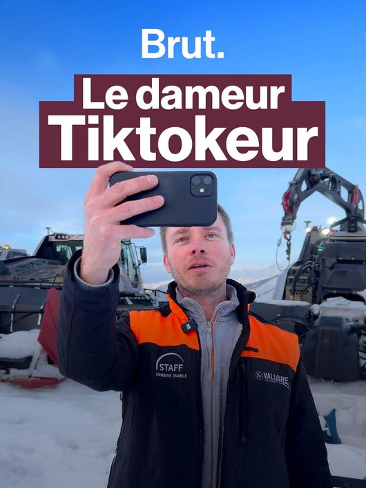 Son bureau ? À 2000 mètres d'altitude sur les pistes de ski