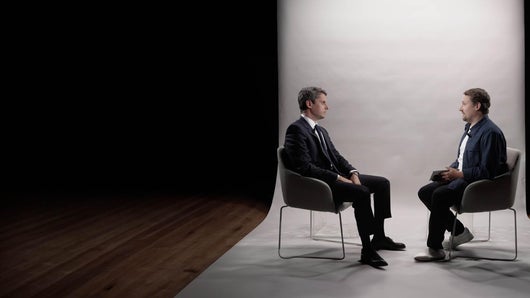 Gabriel Attal répond aux questions de Rémy Buisine sur Brut