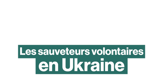 Charles Villa avec les sauveteurs volontaires en Ukraine