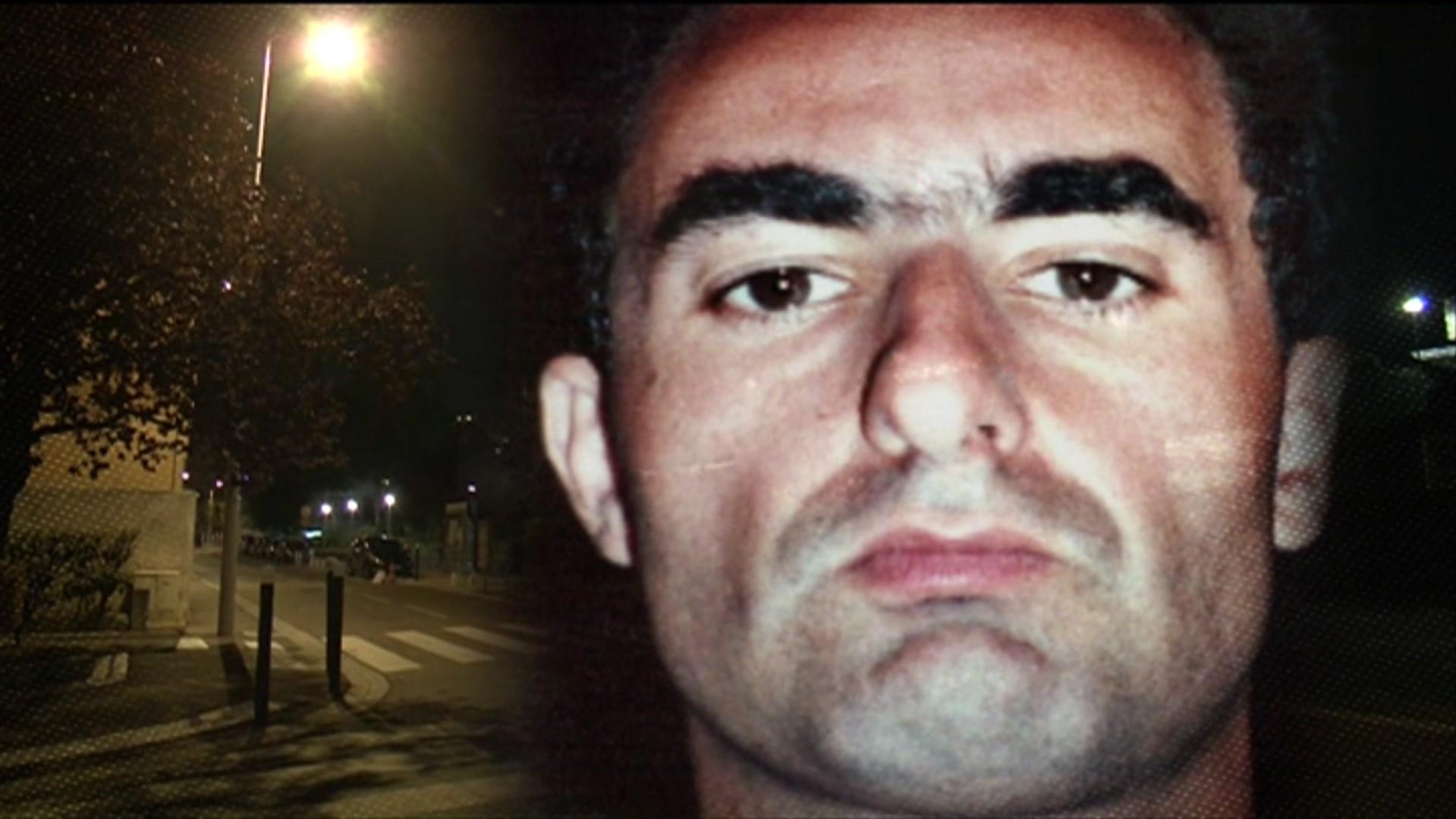 Le tueur sonne toujours deux fois