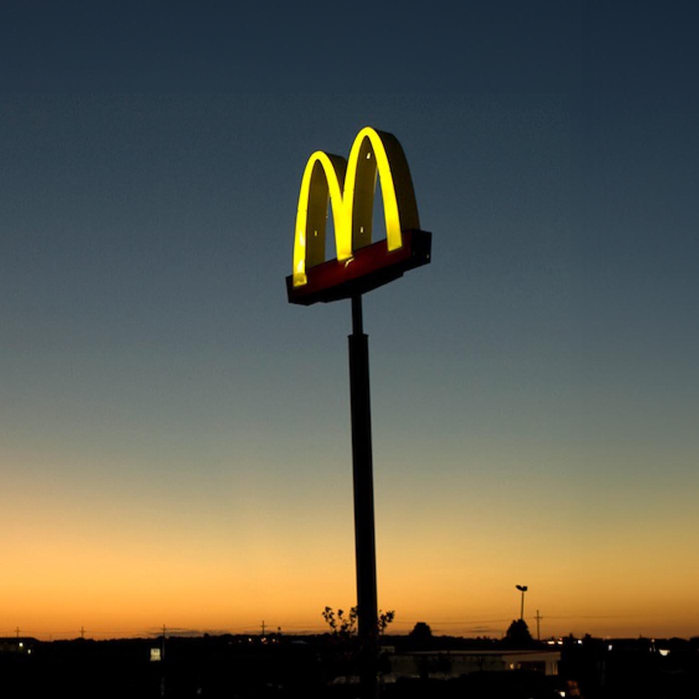 Inside McDo : un an dans le restaurant n°1 en France