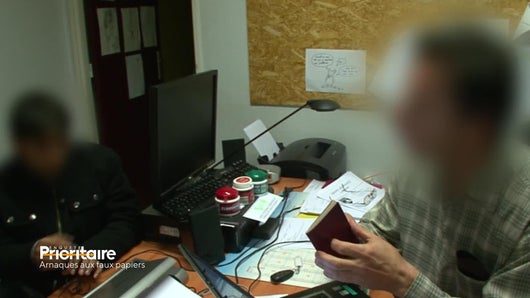 Arnaque aux faux papiers