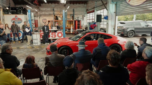 Ferrari Maranello - Jaguar XJ