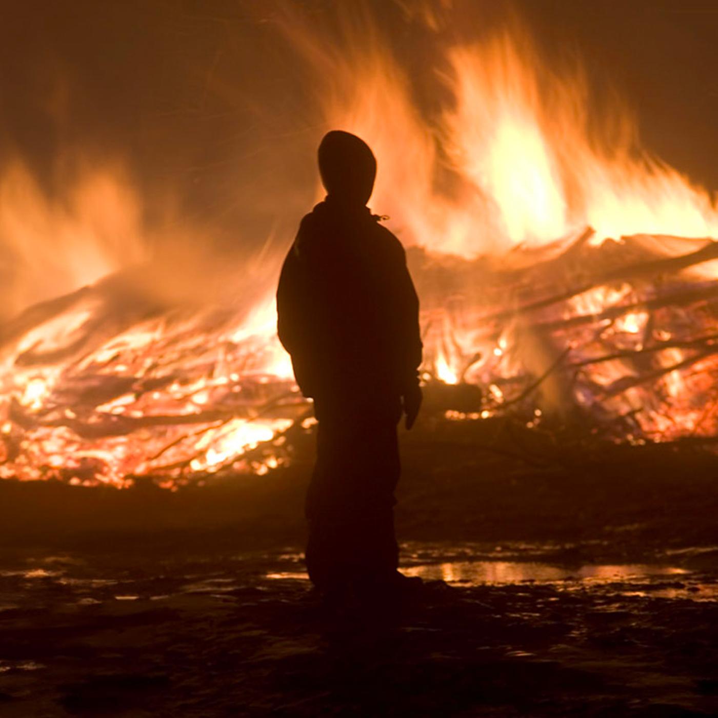 Pyromanes, qui met le feu à nos forêts ?