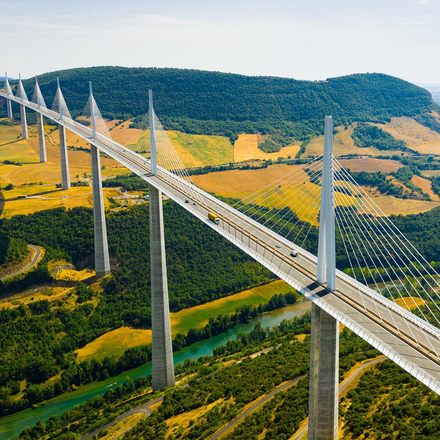 L'A75 : sur la route du viaduc de Millau