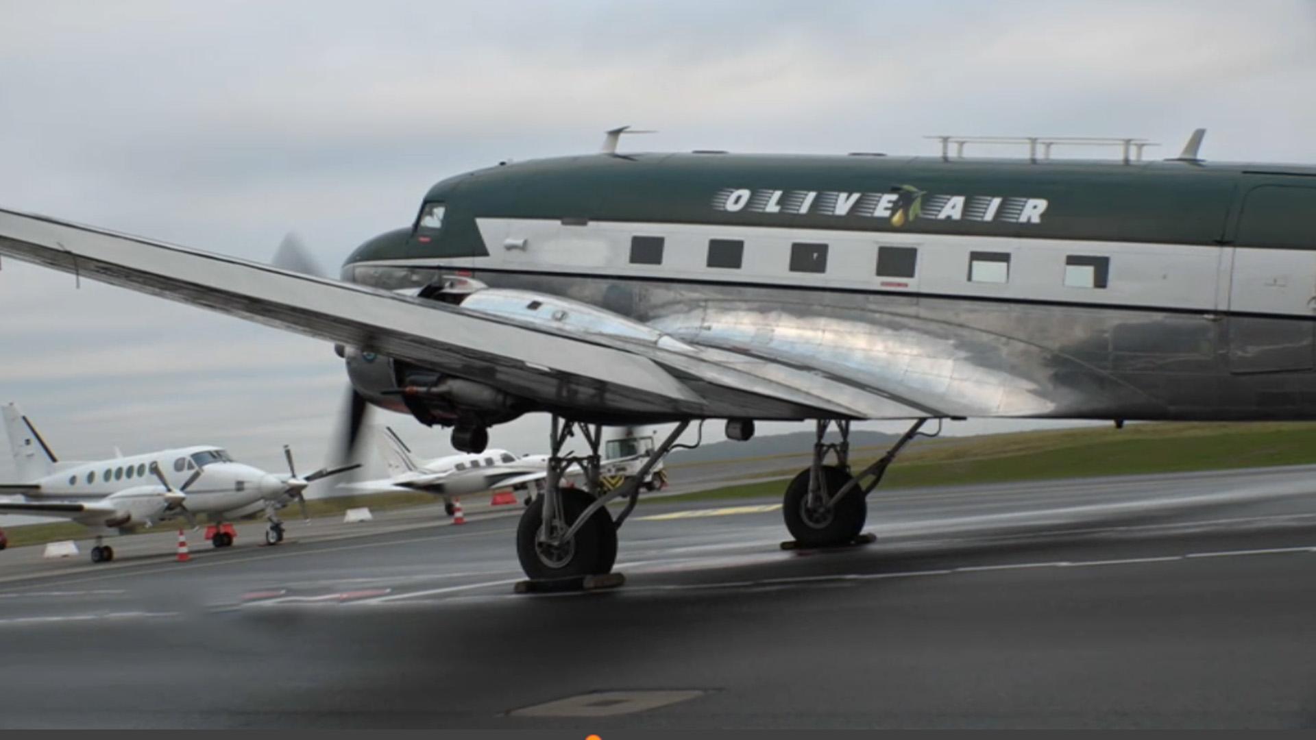 Avions et voitures anciennes